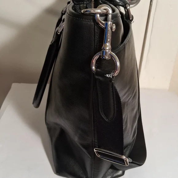 Authentic black leather coach Businessbriefcase.